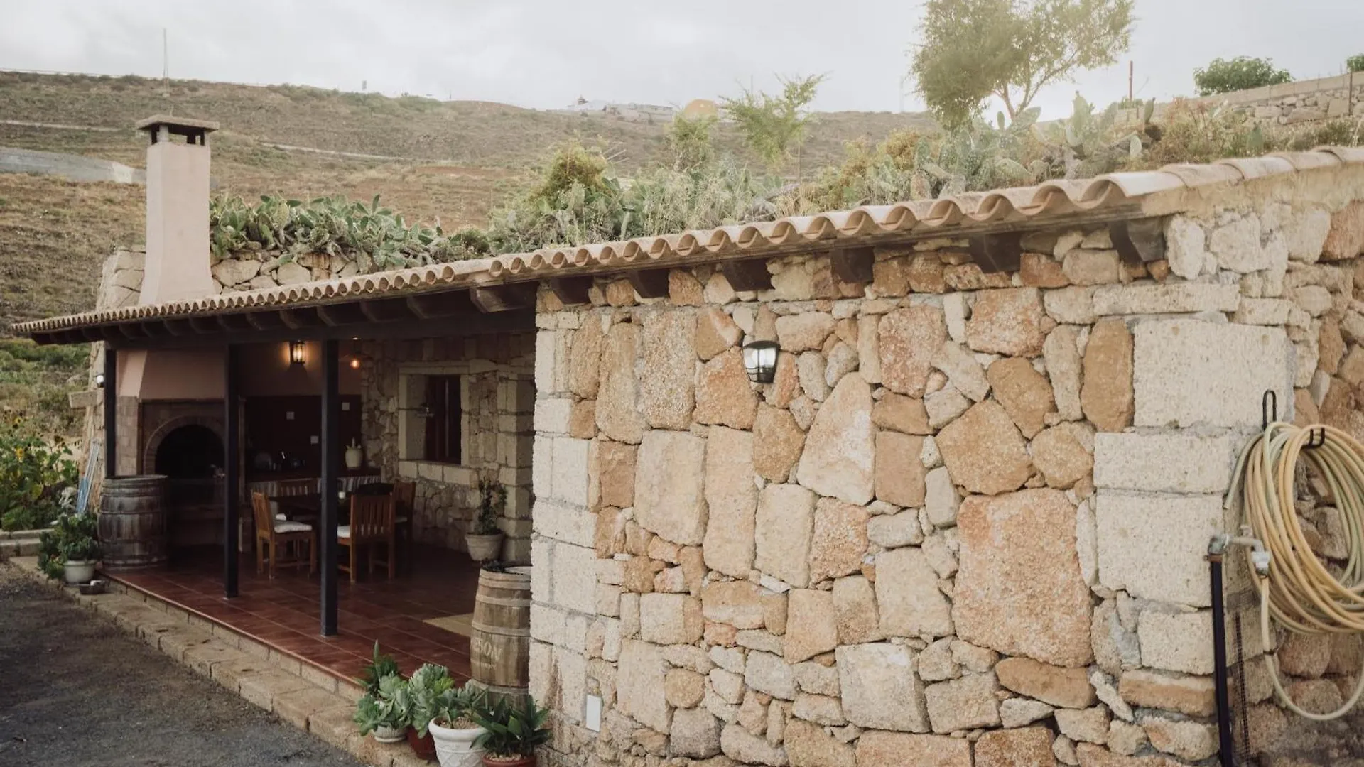 Beautiful Olive'S Cave House Villa Arico Holiday home